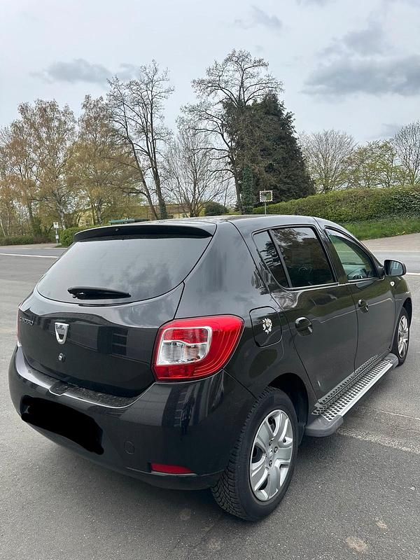 Gebraucht Dacia Sandero 90 PS (66 kW) 2013 Schwarz SUV