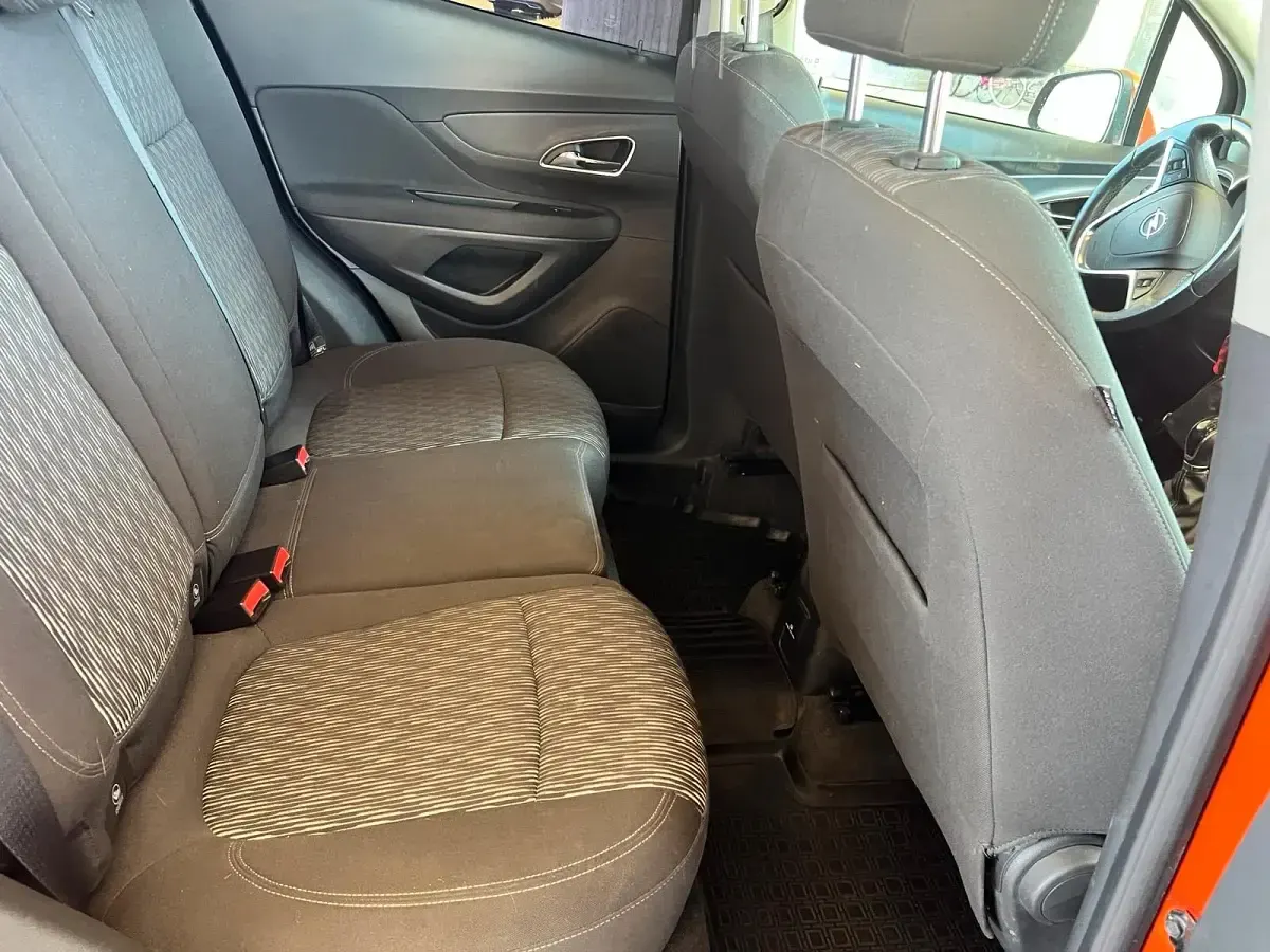 Gebraucht Opel Mokka Edition 140 PS (102 kW) 2014 Orange SUV