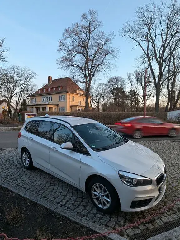 Gebraucht BMW 216 Gran Tourer Advantage 116 PS (85 kW) 2017 Weiß Van / Kleinbus