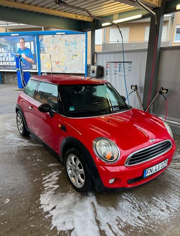 Gebraucht Mini ONE 75 PS (55 kW) 2009 Rot Kleinwagen