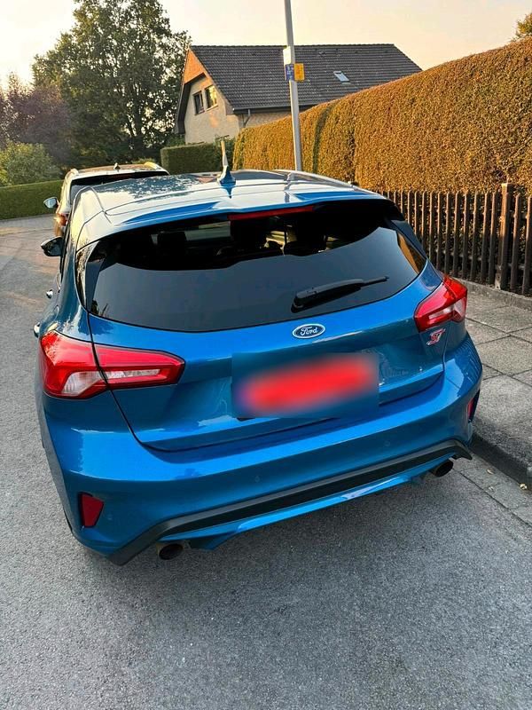 Gebraucht Ford Focus ST 280 PS (205 kW) 2020 Blau Kleinwagen