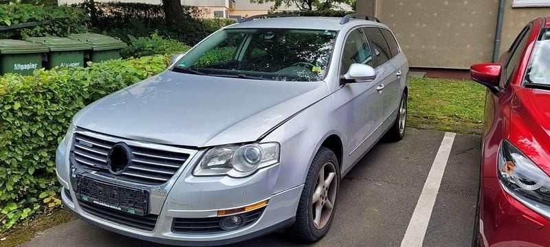 Silber Gebraucht 2010 VW Passat Kombi | 1.250 € (Superpreis) - Bild 1/4