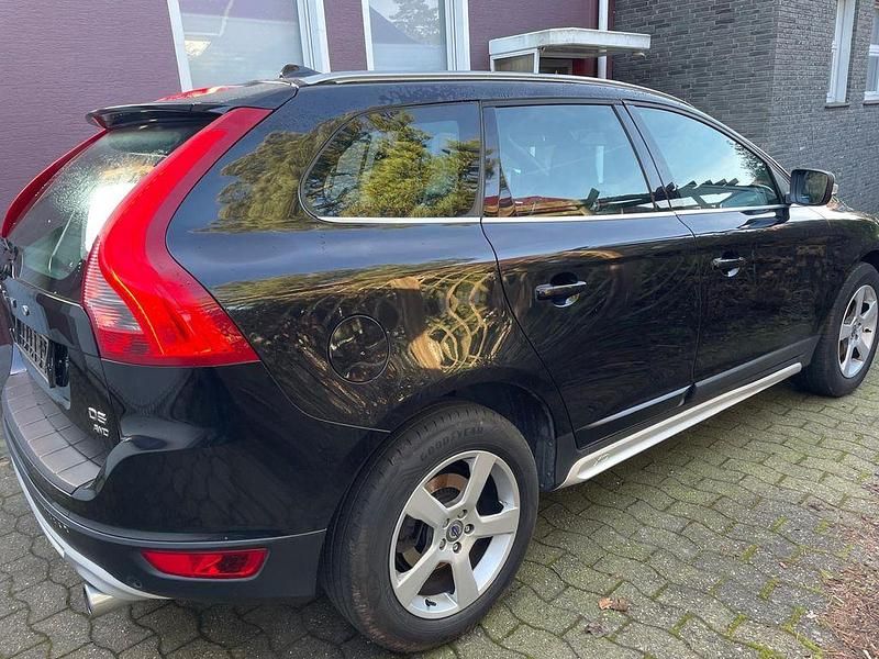 Gebraucht Volvo XC60 R-Design 215 PS (158 kW) 2012 Schwarz SUV