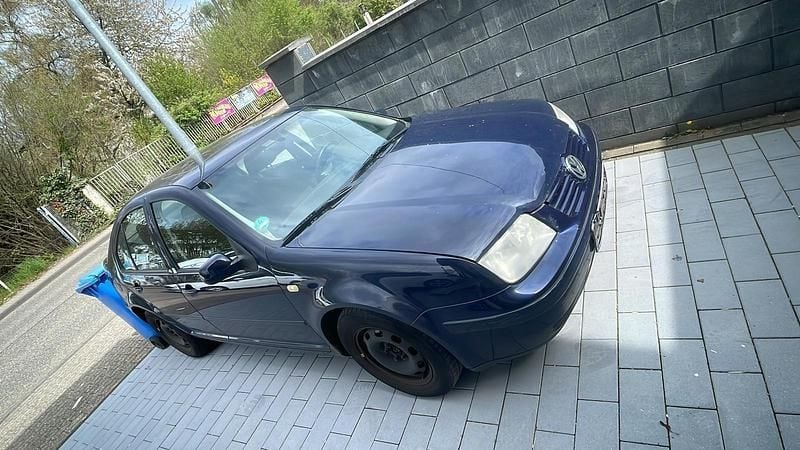 Gebraucht VW Bora 105 PS (77 kW) 1999 Blau Limousine