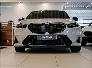 Gebraucht BMW M5 727 PS (534 kW) 2026 Grau (bmw individual lack kreide) Kombi