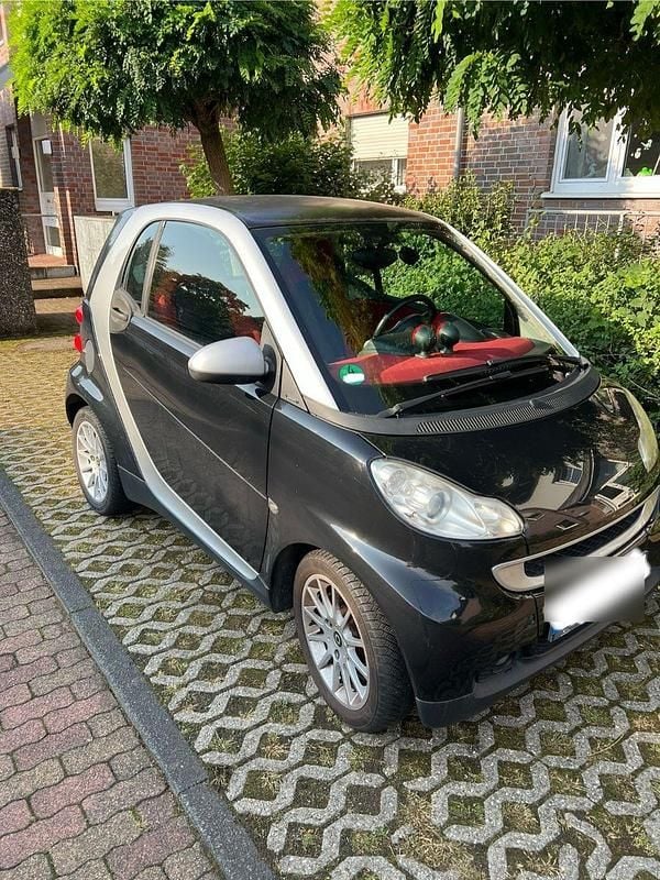 Schwarz Gebraucht 2010 Smart ForTwo Coupé Passion Coupé | 4.700 € (Fairer Preis) - Bild 1/4