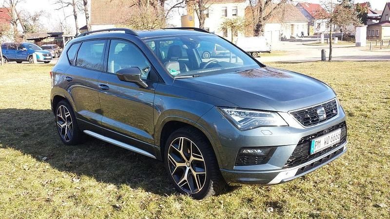 Gebraucht Seat Ateca 4Drive 190 PS (139 kW) 2020 Grau SUV