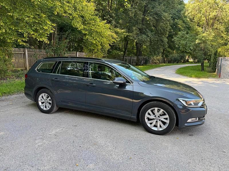 Gebraucht 2019 VW Passat Kombi | 13.500 € (Guter Preis) - Bild 1/4