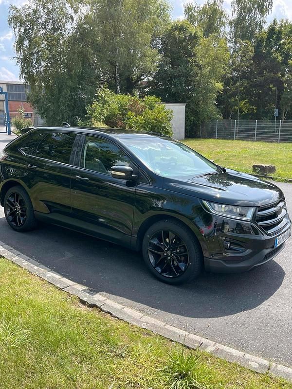 Gebraucht Ford Edge Titanium 209 PS (153 kW) 2016 Schwarz SUV
