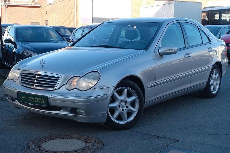 Gebraucht Mercedes C240 Elegance 170 PS (125 kW) 2000 Silber Limousine