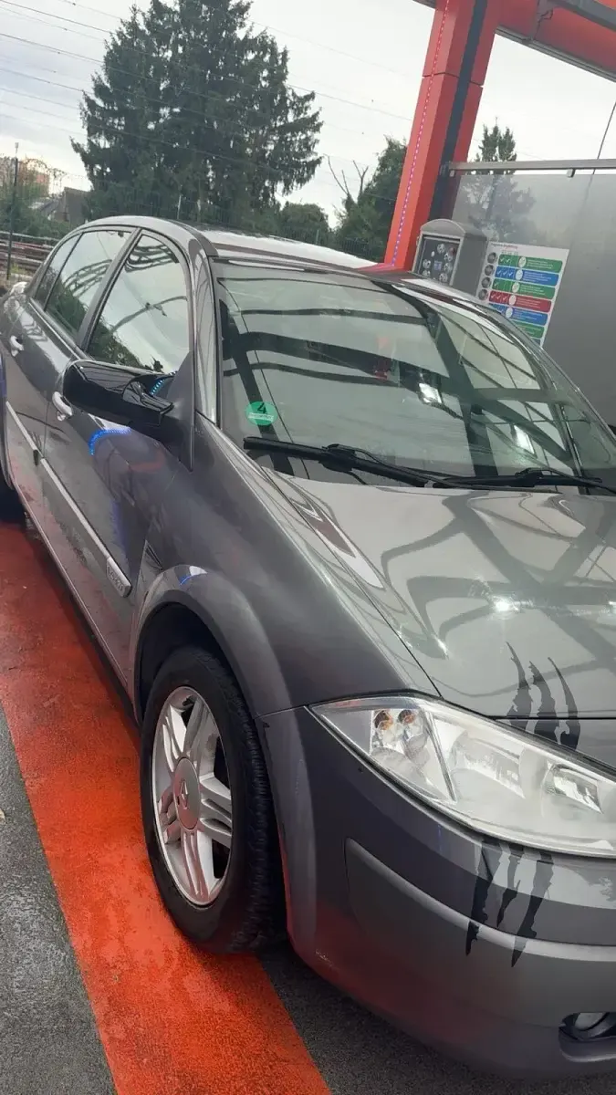 Gebraucht Renault Mégane II 113 PS (83 kW) 2005 Grau Limousine