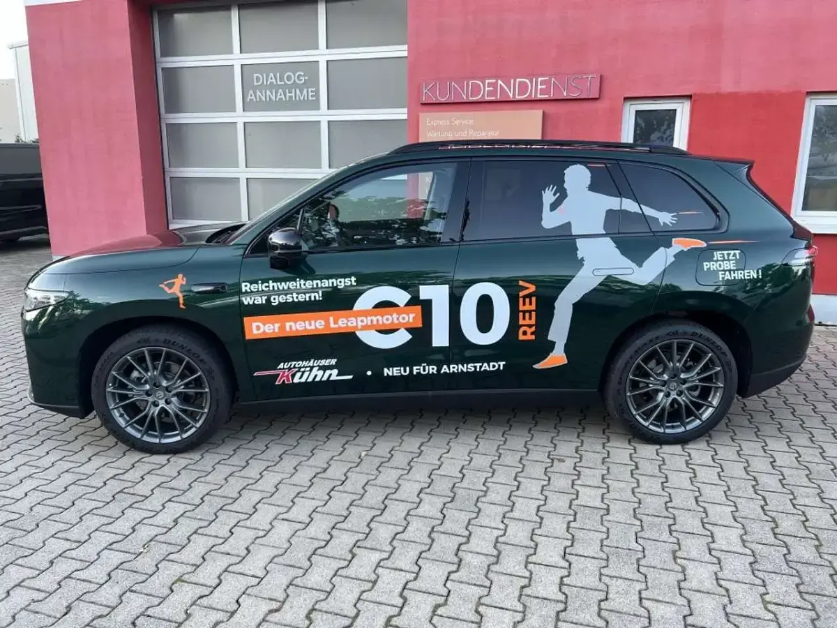 Neu Leapmotor C10 64 kW (88 PS) 2025 Glazed grün SUV