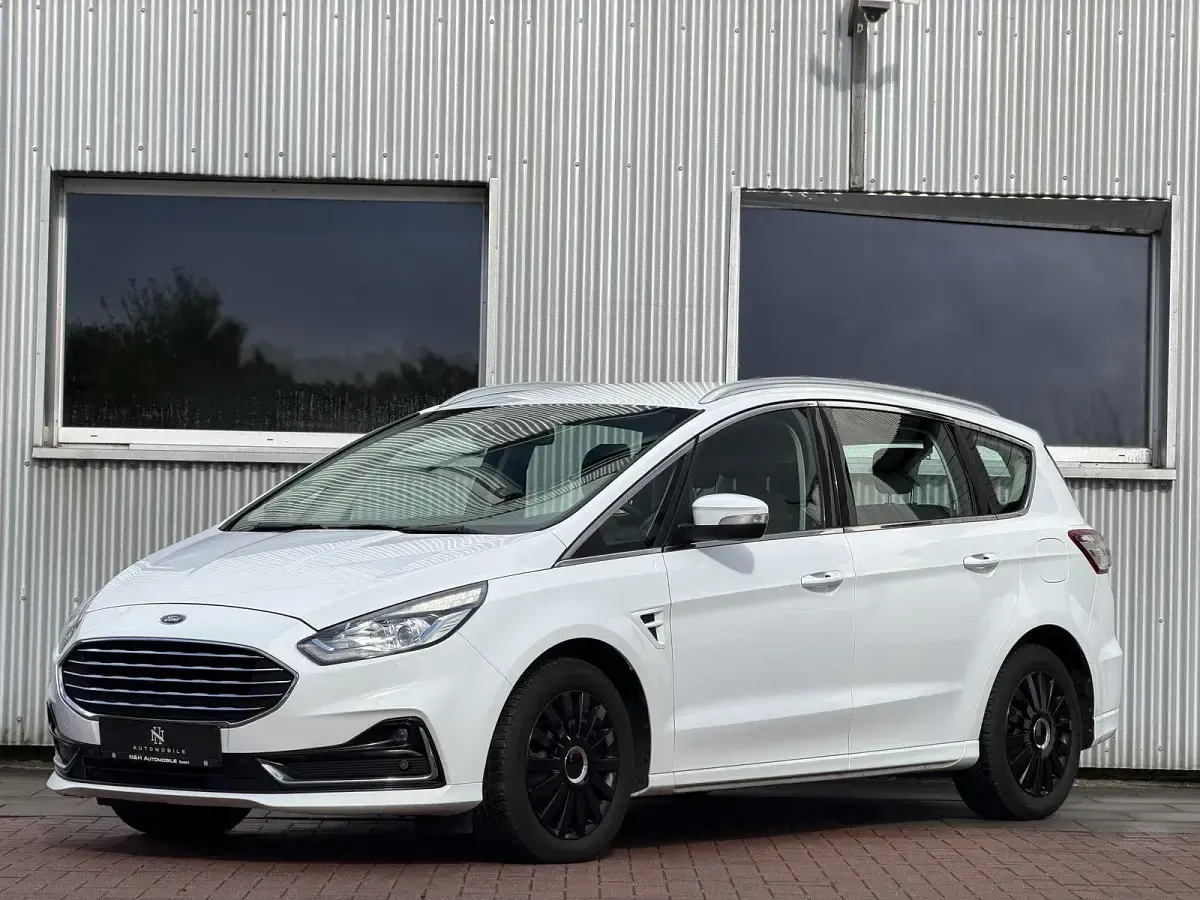 Usata Ford S-MAX Ambiente 150 CV (110 kW) 2020 Frostweiã Monovolume