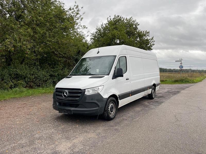Weiß Gebraucht 2020 Mercedes Sprinter Van | 17.850 € - Bild 1/4