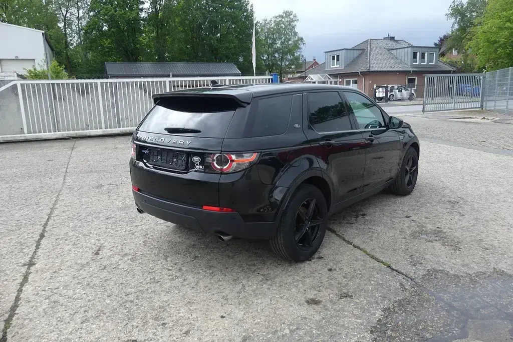 Gebraucht Land Rover Discovery Sport Pure 150 PS (110 kW) 2016 Schwarz SUV