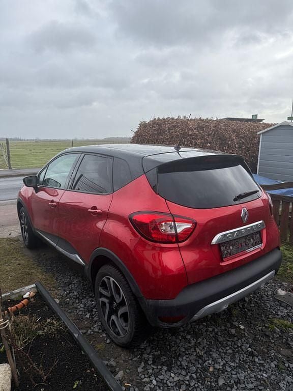 Gebraucht Renault Captur Experience 118 PS (86 kW) 2017 Rot SUV