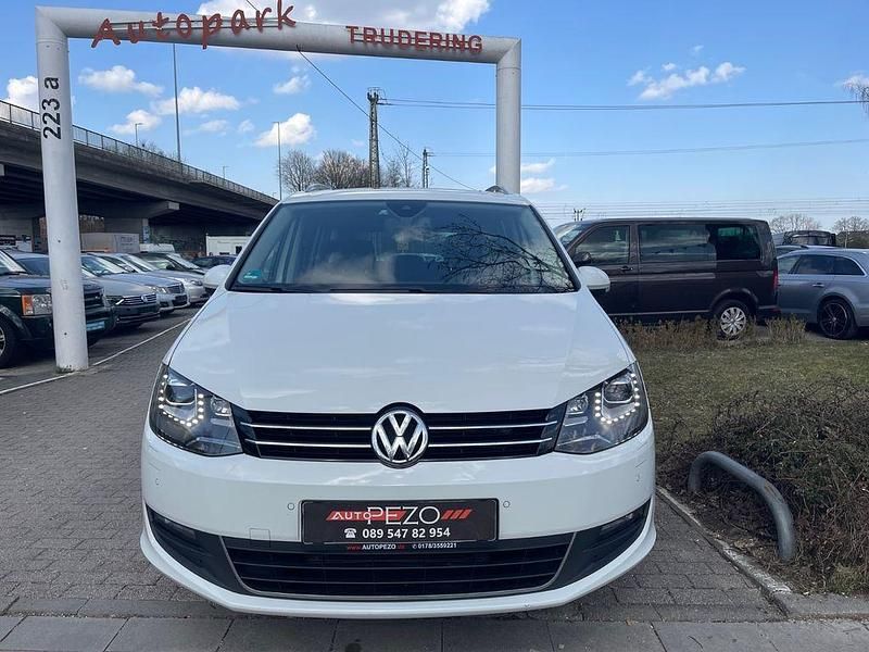 Gebraucht VW Sharan Cup 140 PS (102 kW) 2015 Weiß Van / Kleinbus