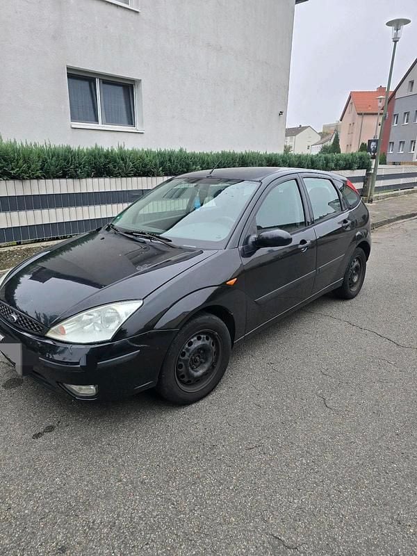 Blau Gebraucht 2004 Ford Focus Limousine | 375 € (Superpreis) - Bild 1/4