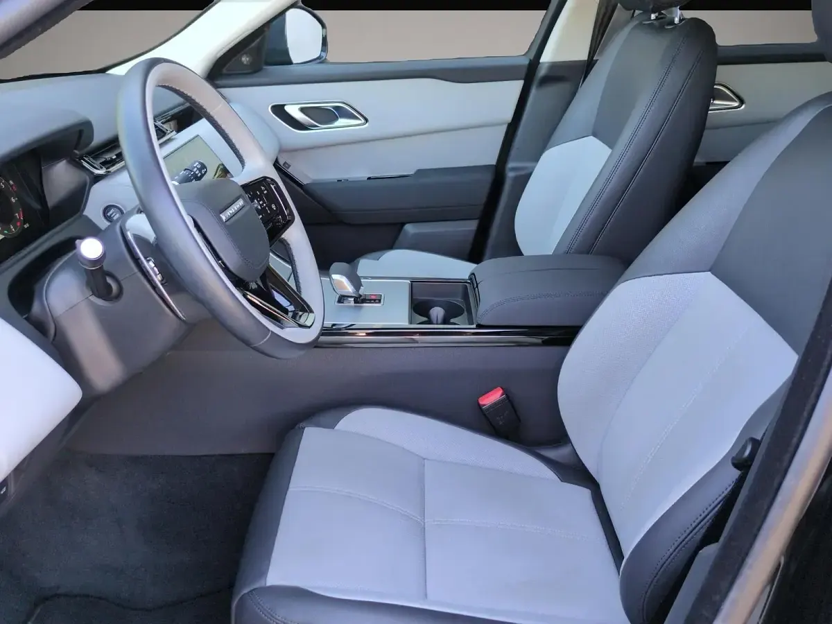 Gebraucht Land Rover Range Rover Velar S 250 PS (183 kW) 2025 Manufacturer SUV