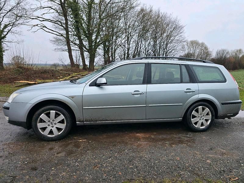 Second-hand Ford Mondeo 145 CP (106 kW) 2006 Gri Break