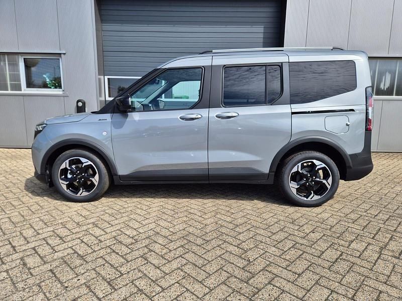 Neu Ford Tourneo Courier Active 125 PS (91 kW) 2026 Solar silver metallic Van / Kleinbus