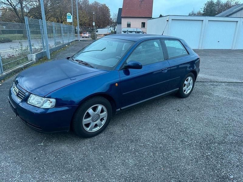 Blau Gebraucht 1999 Audi A3 Ambiente Limousine | 1.850 € (Fairer Preis) - Bild 1/4