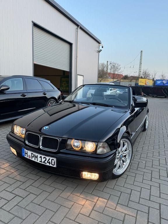 Schwarz Gebraucht 1996 BMW 320 Cabriolet Cabrio | 5.500 € (Superpreis) - Bild 1/4