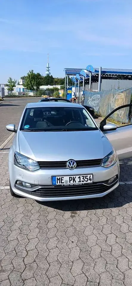 Gebraucht VW Polo Comfortline 75 PS (55 kW) 2014 Silber Limousine