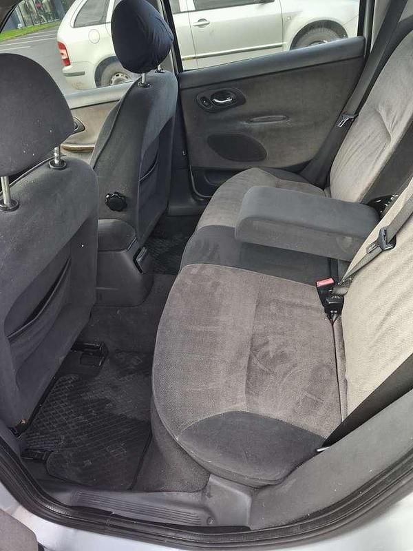 Gebraucht Ford Mondeo Ghia 116 PS (85 kW) 1999 Limousine