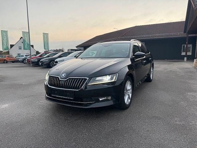 Gebraucht Skoda Superb Style 190 PS (139 kW) 2018 Schwarz Kombi