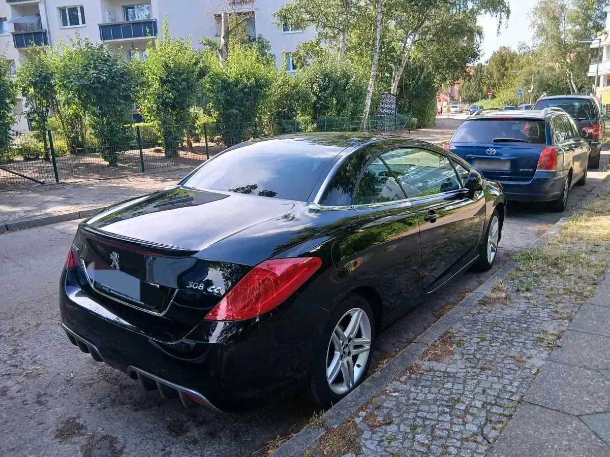 Gebraucht Peugeot 308 CC 120 PS (88 kW) 2011 Schwarz Cabrio