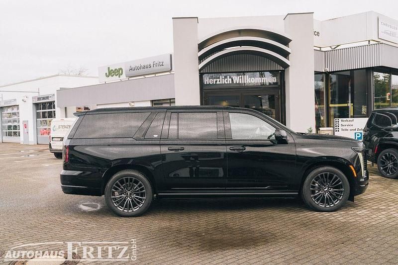 Neu Cadillac Escalade 426 PS (313 kW) 2026 Schwarz SUV