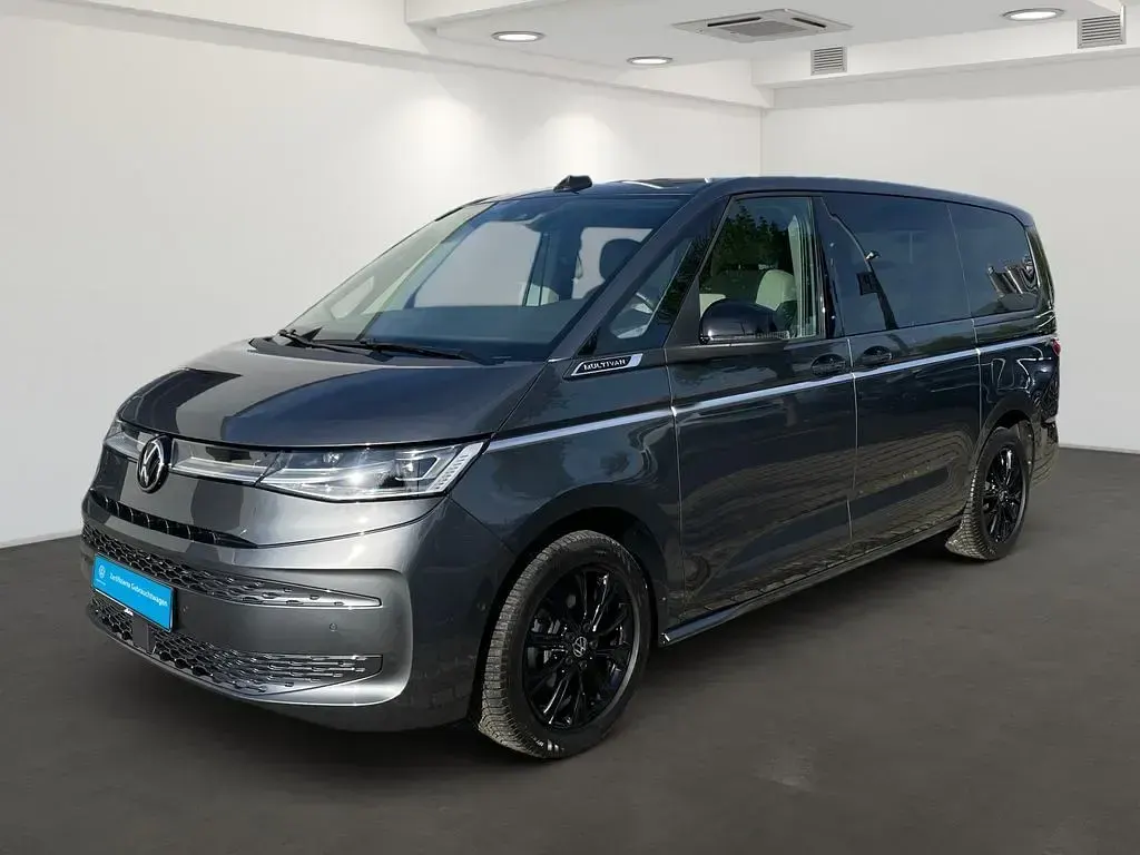 Gebraucht VW T7 Style 150 PS (110 kW) 2025 Grau Van