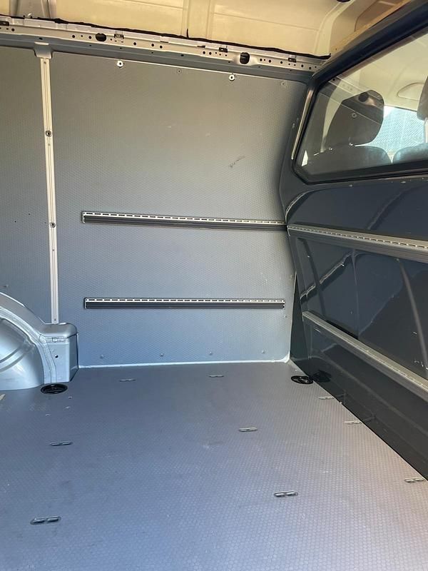 Usata VW Transporter 140 CV (102 kW) 2018 Argento Furgone