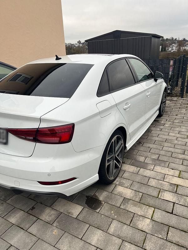 Gebraucht Audi A3 S-Line 150 PS (110 kW) 2020 Weiß Limousine