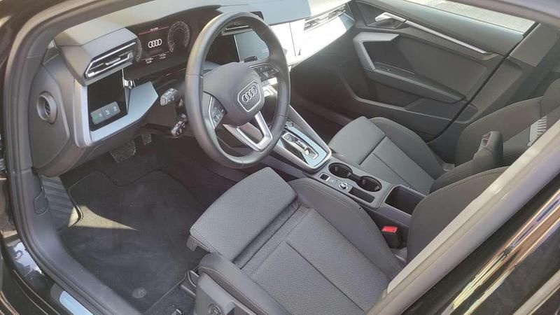 Gebraucht Audi A3 150 PS (110 kW) 2024 Mythosschwarz metallic Kleinwagen