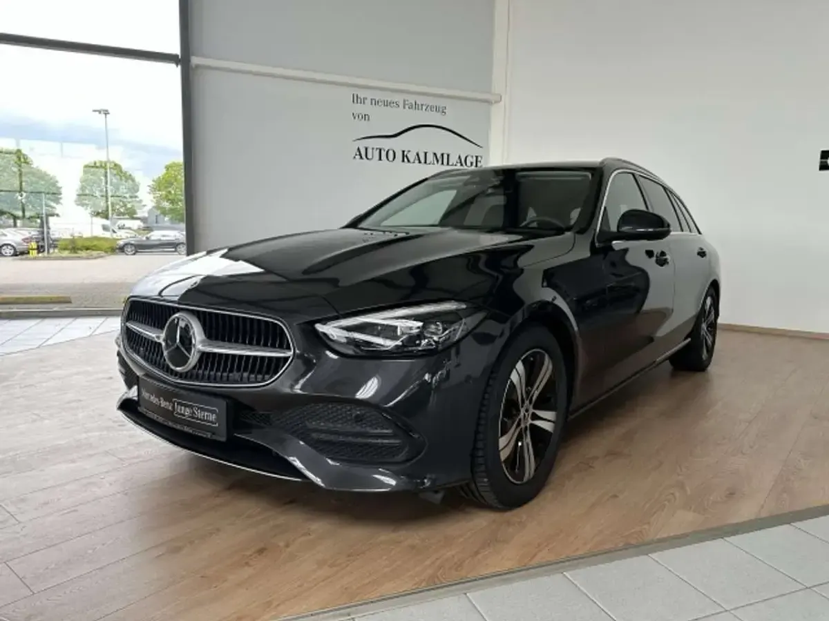 Gebraucht Mercedes C220 Avantgarde 200 PS (147 kW) 2024 Lack graphitgrau Kombi
