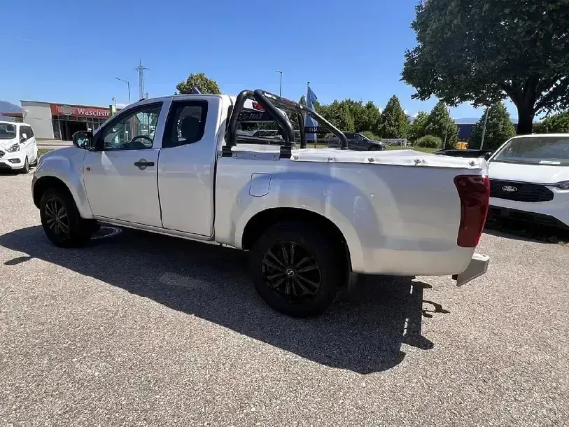 Gebraucht Isuzu D-Max 163 PS (119 kW) 2019 Silber SUV