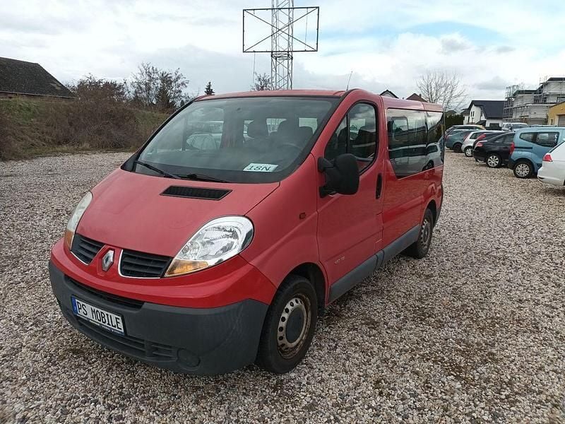 Gebraucht Renault Trafic 114 PS (83 kW) 2007 Rot Van / Kleinbus