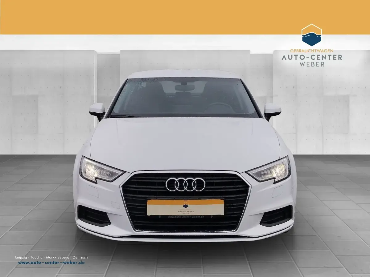 Usado Audi A3 Comfort 116 HP (85 kW) 2020 Branco Sedan