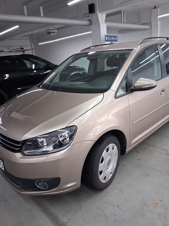 Beige Gebraucht 2014 VW Touran Van / Kleinbus | 9.800 € (Guter Preis) - Bild 1/4