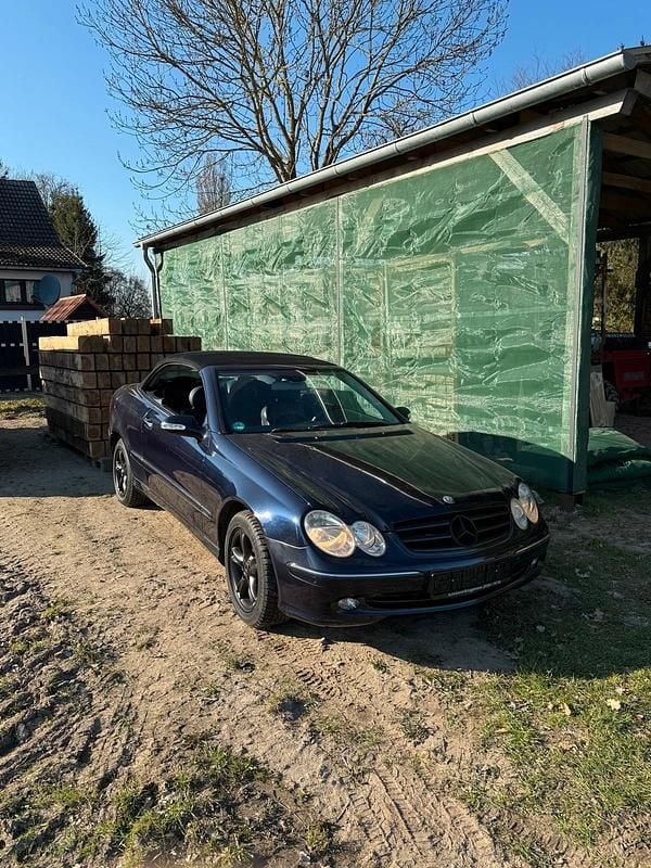 Gebraucht Mercedes CLK240 170 PS (125 kW) 2003 Blau Cabrio