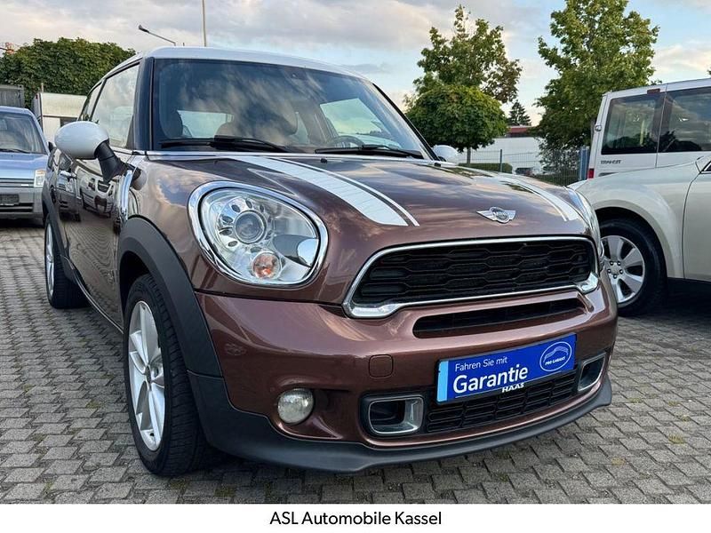 Braun Gebraucht 2012 Mini Cooper SD Paceman SUV | 8.499 € - Bild 1/4