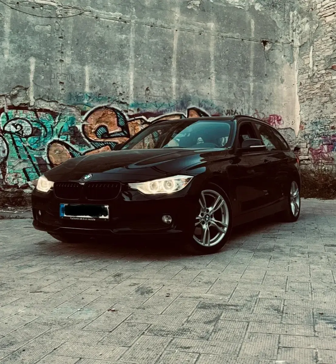 Gebraucht BMW 320 Performance 184 PS (135 kW) 2014 Schwarz Kombi