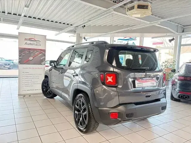 Gebraucht Jeep Renegade Longitude 120 PS (88 kW) 2022 Silber SUV