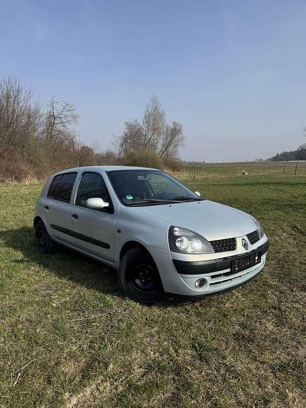 Gebraucht Renault Clio II Authentique 75 PS (55 kW) 2002 Silber Limousine