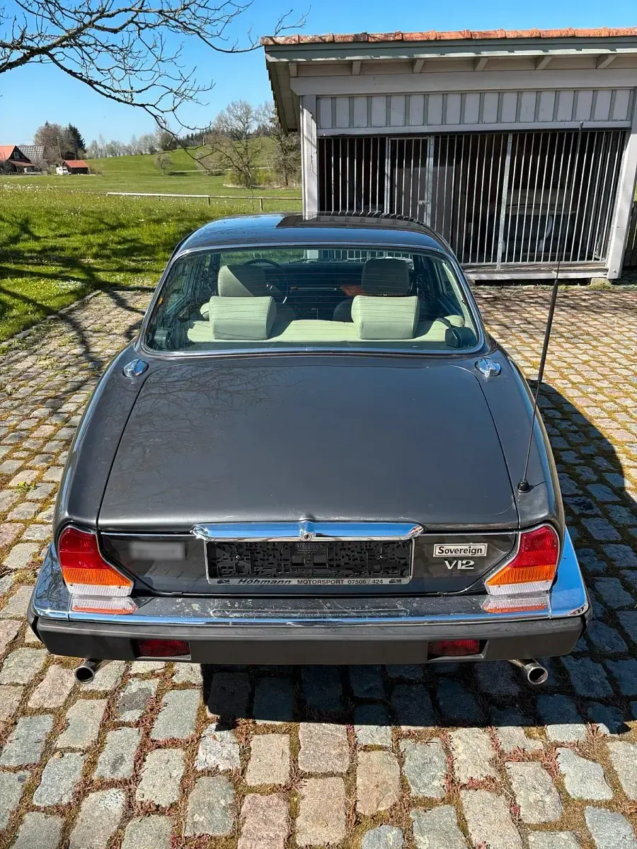 Gebraucht Jaguar XJ12 264 PS (194 kW) 1988 Grau Limousine