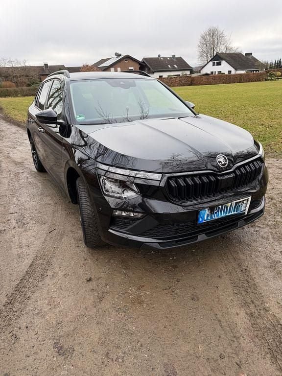 Schwarz Gebraucht 2024 Skoda Kamiq Drive SUV | 24.000 € (Guter Preis) - Bild 1/4