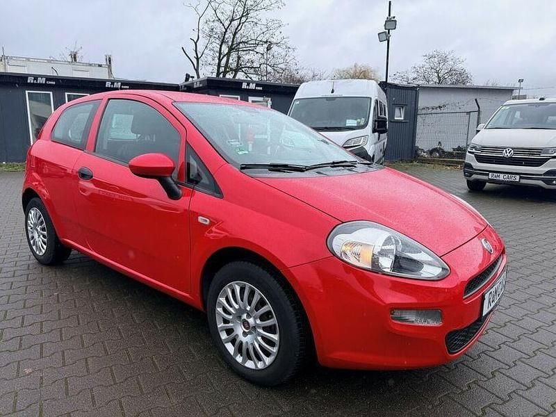 Gebraucht Fiat Punto Mystyle 69 PS (50 kW) 2015 Rot Kleinwagen