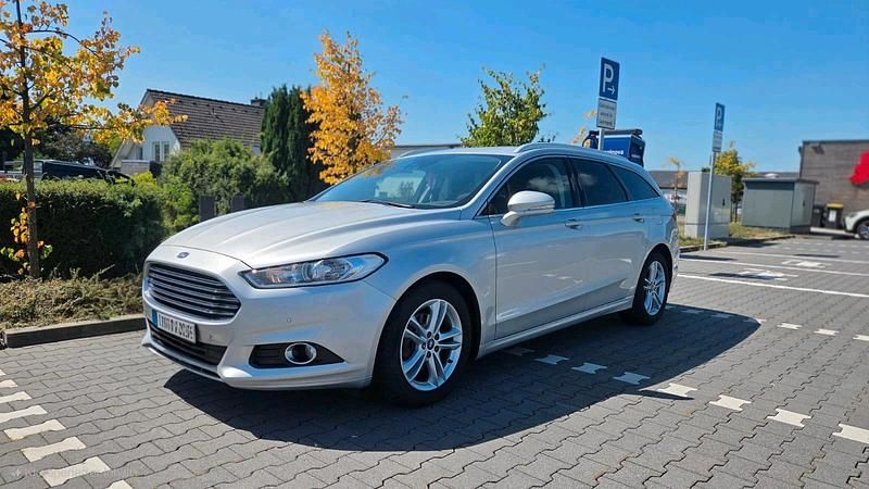 Grau Gebraucht 2016 Ford Mondeo Kombi | 10.500 € (Fairer Preis) - Bild 1/4